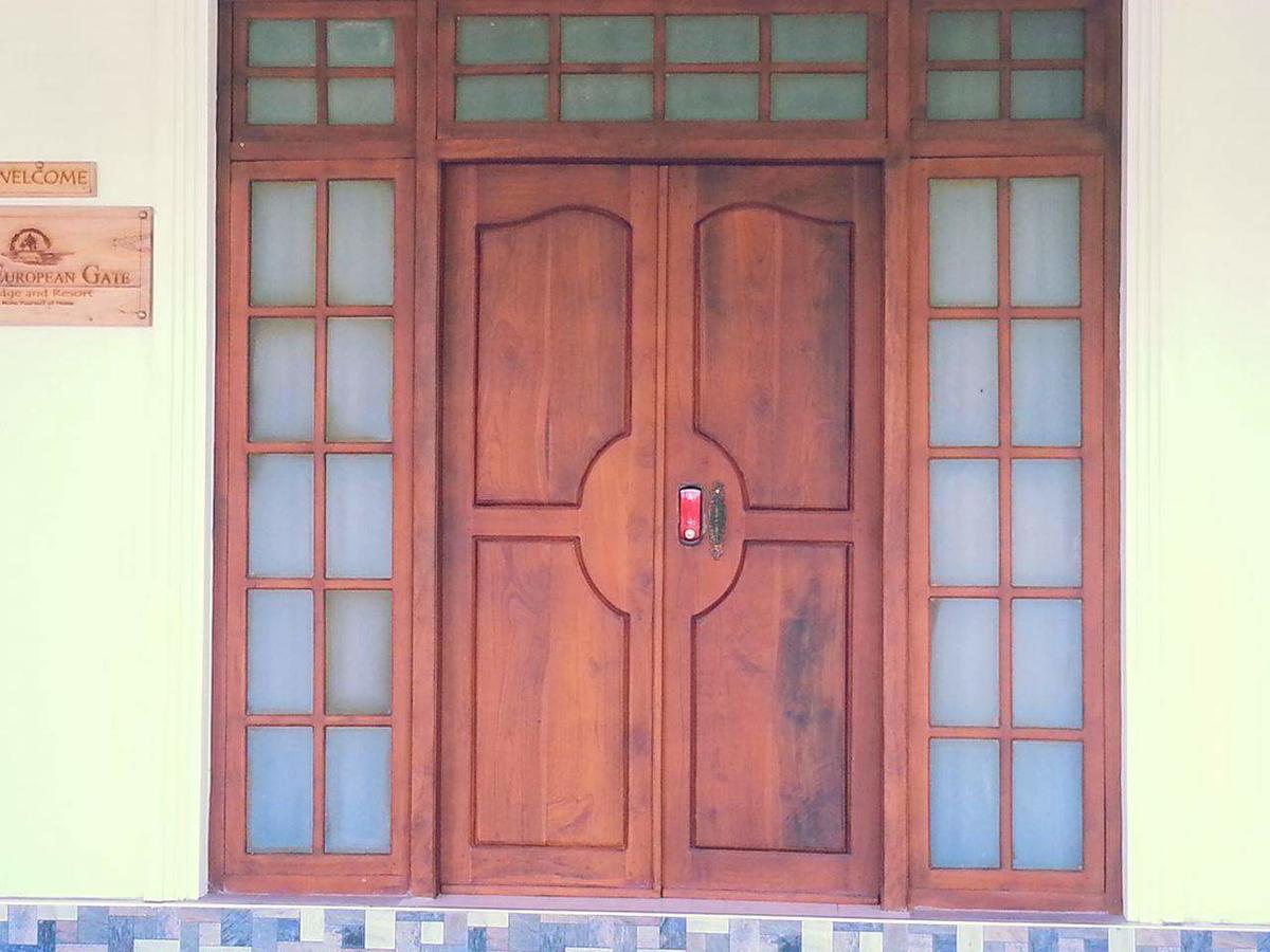 The European Gate - Anuradhapura Villa Exterior photo