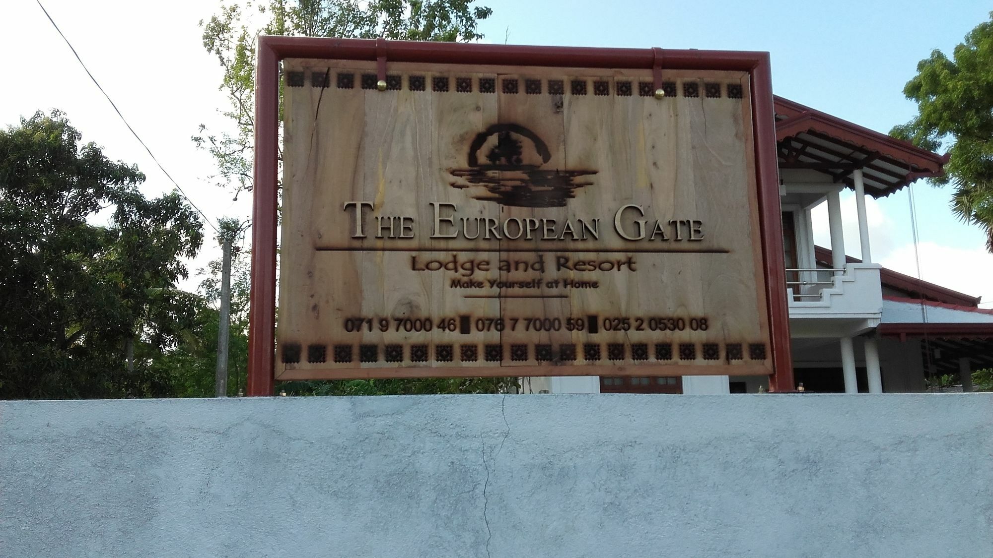 The European Gate - Anuradhapura Villa Exterior photo